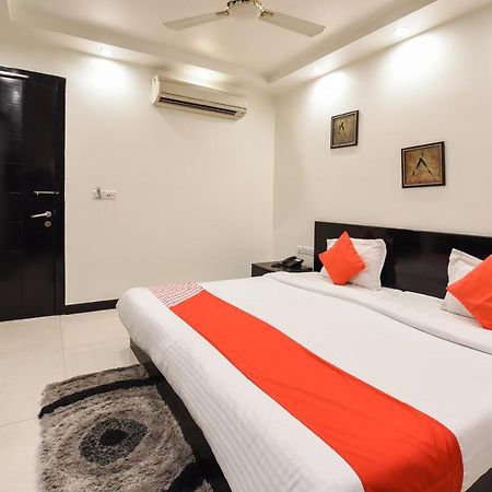 Oyo Flagship 18940 Hotel Swathi New Delhi Eksteriør billede