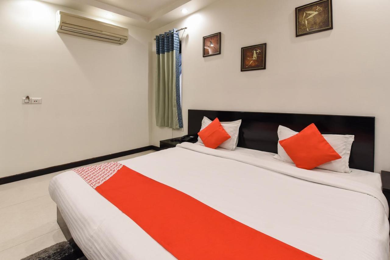 Oyo Flagship 18940 Hotel Swathi New Delhi Eksteriør billede