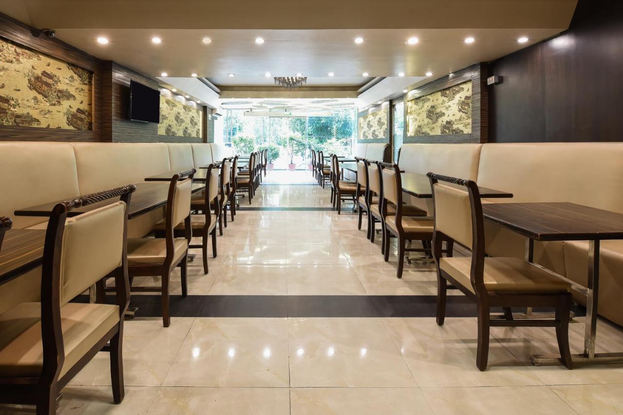 Oyo Flagship 18940 Hotel Swathi New Delhi Eksteriør billede